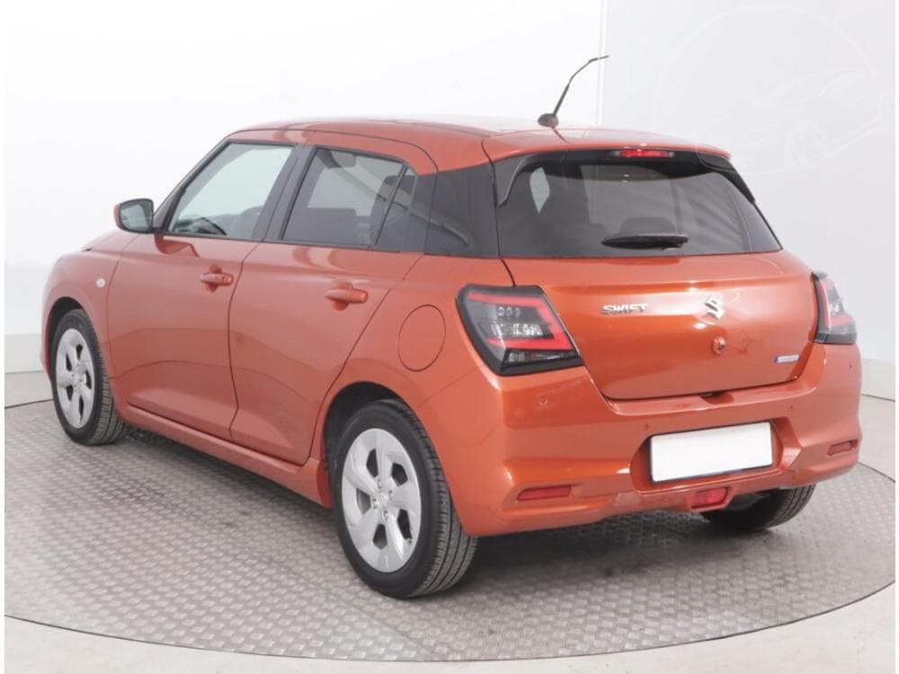 2025 Suzuki SWIFT - 10