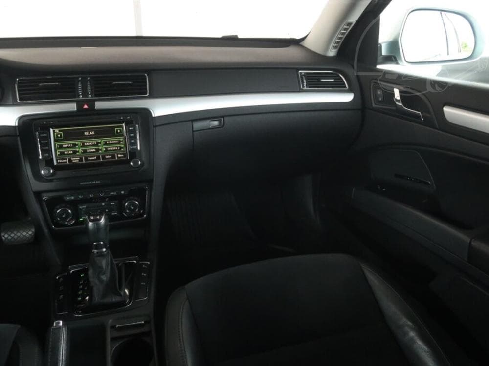 2013 Škoda SUPERB - 8