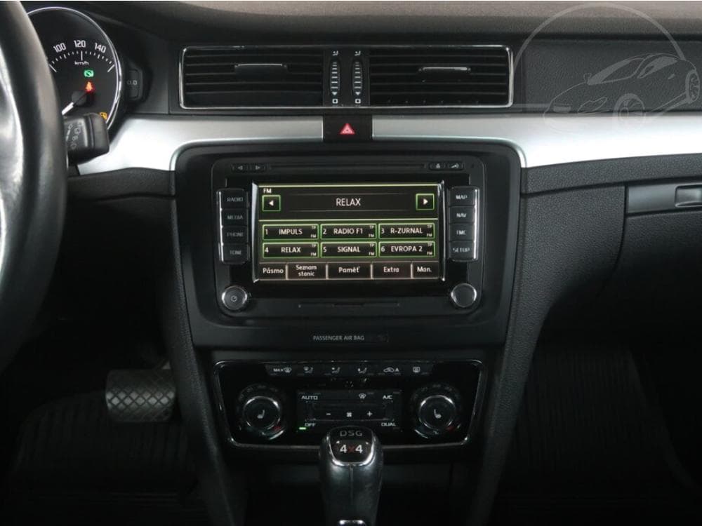 2013 Škoda SUPERB - 12