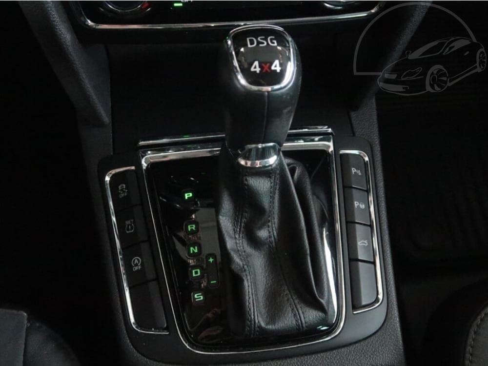 2013 Škoda SUPERB - 13