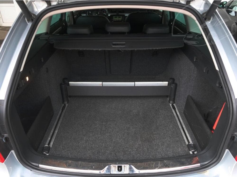 2013 Škoda SUPERB - 14