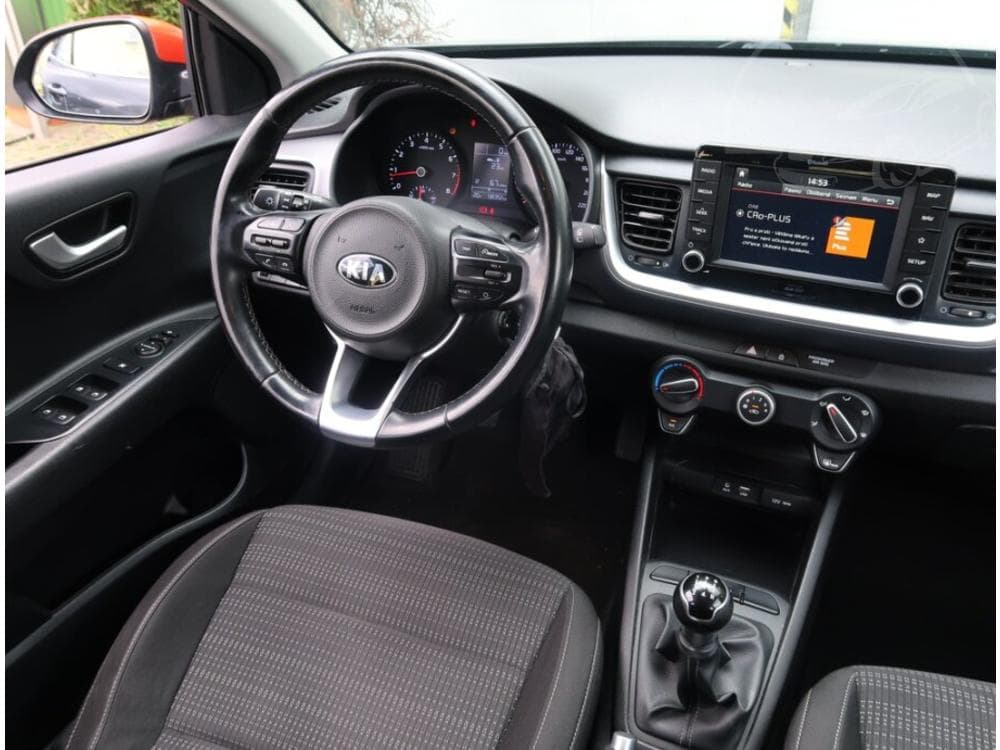 2018 Kia STONIC - 7
