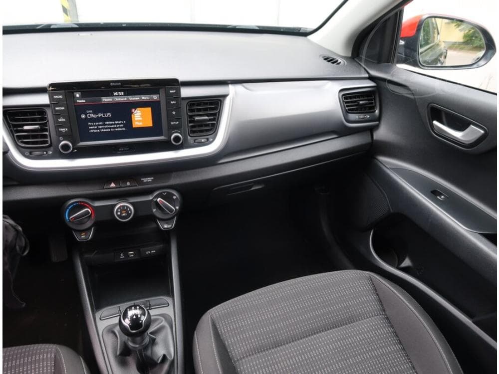 2018 Kia STONIC - 8