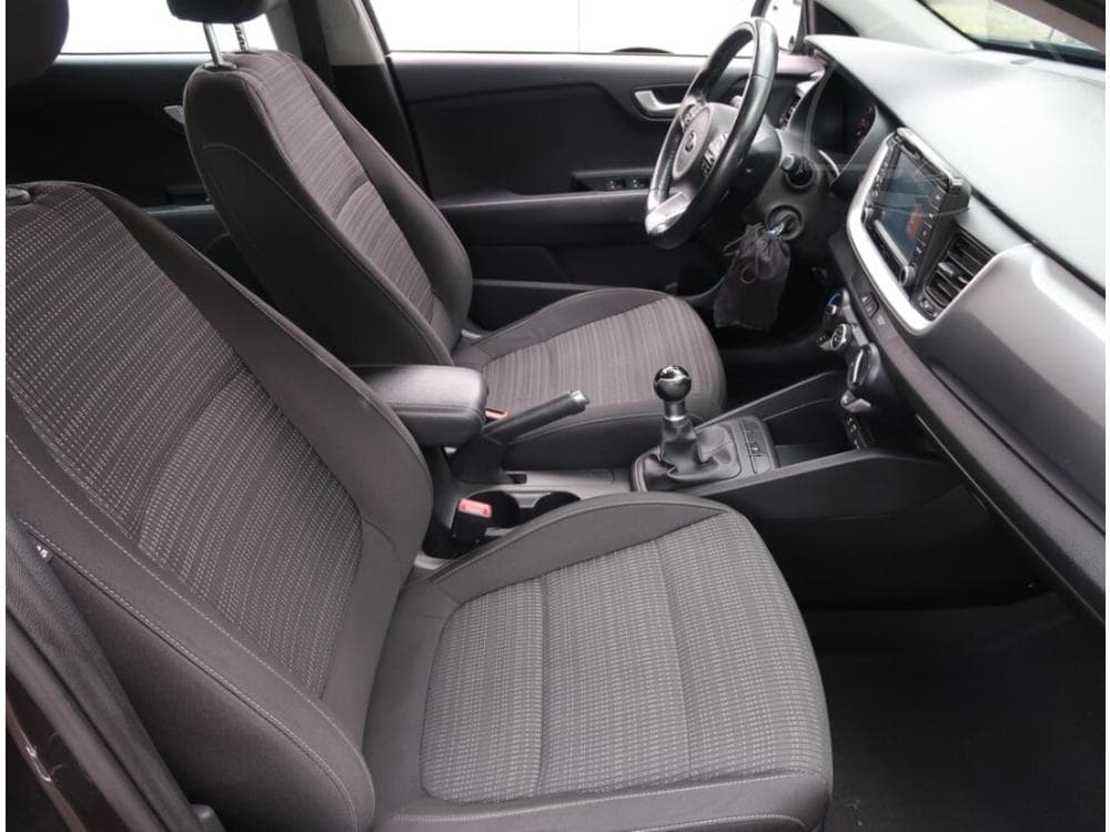 2018 Kia STONIC - 9