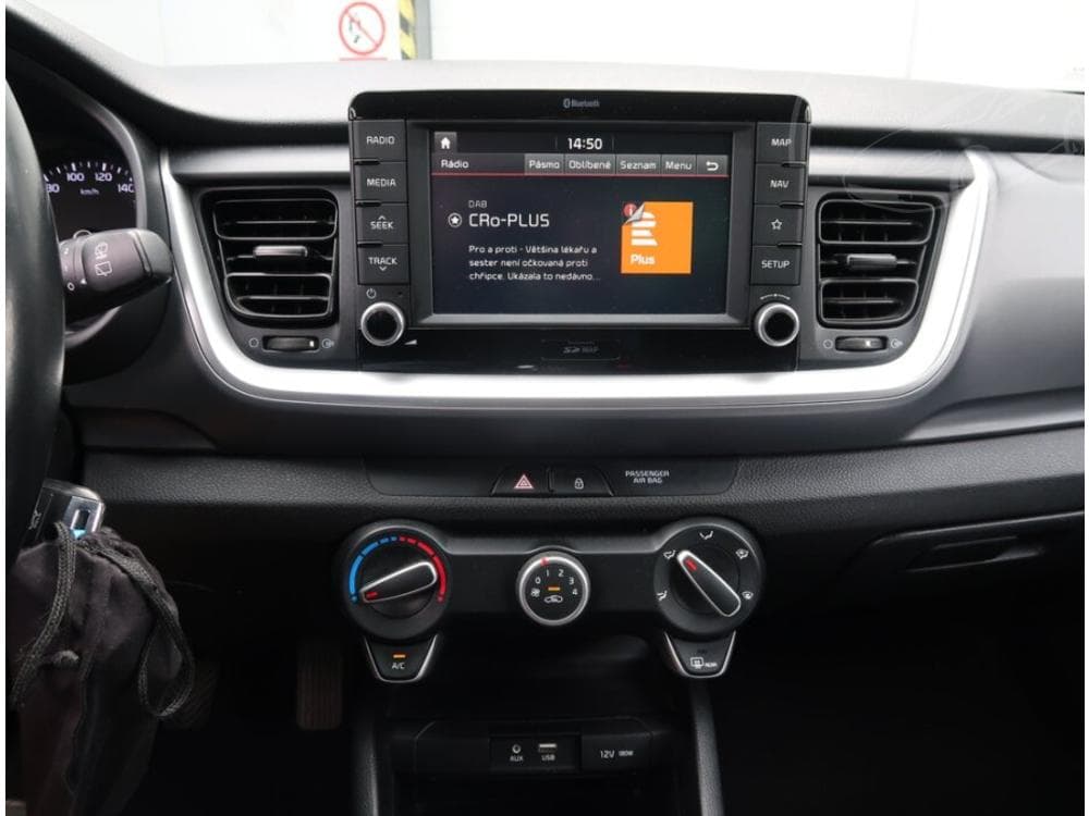 2018 Kia STONIC - 12