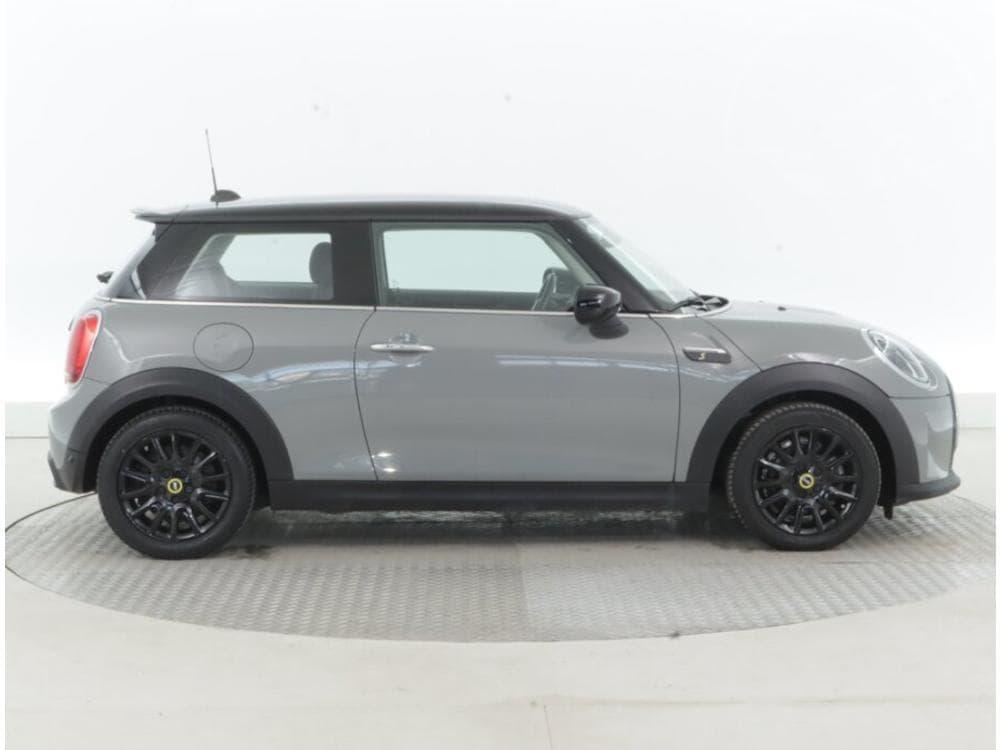 2022 Mini ONE - 11