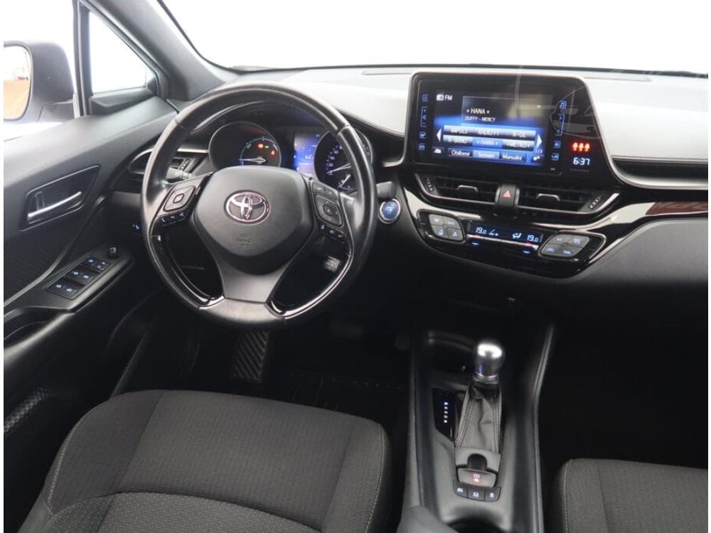 2018 Toyota C-HR - 19