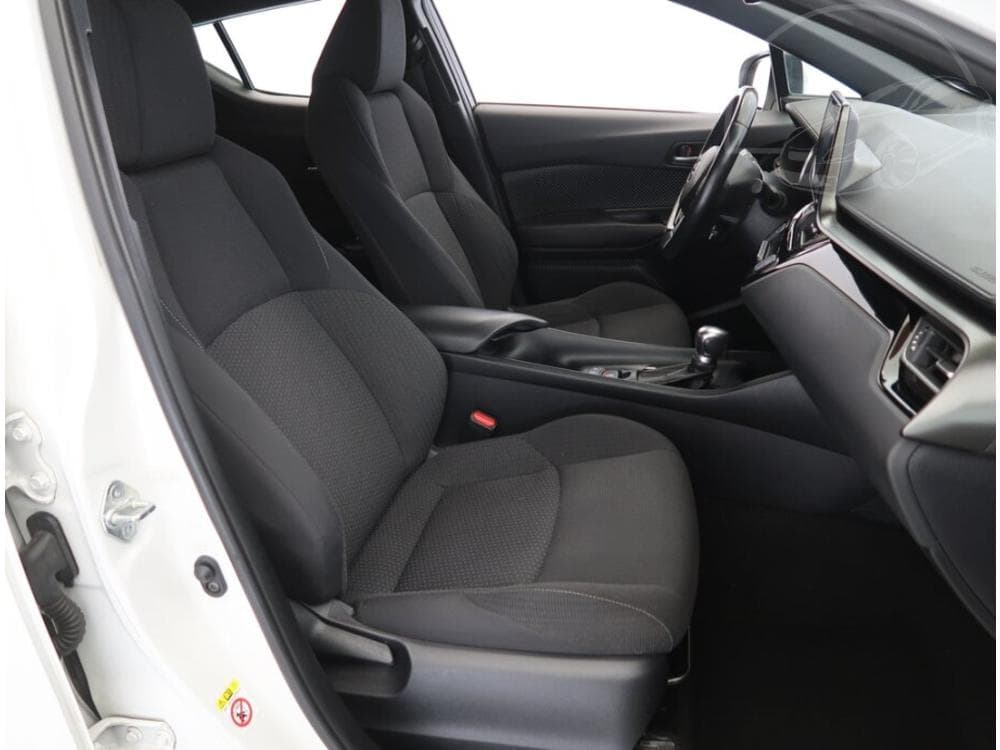 2018 Toyota C-HR - 25