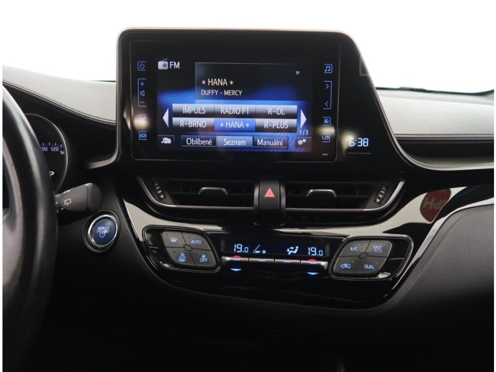 2018 Toyota C-HR - 34