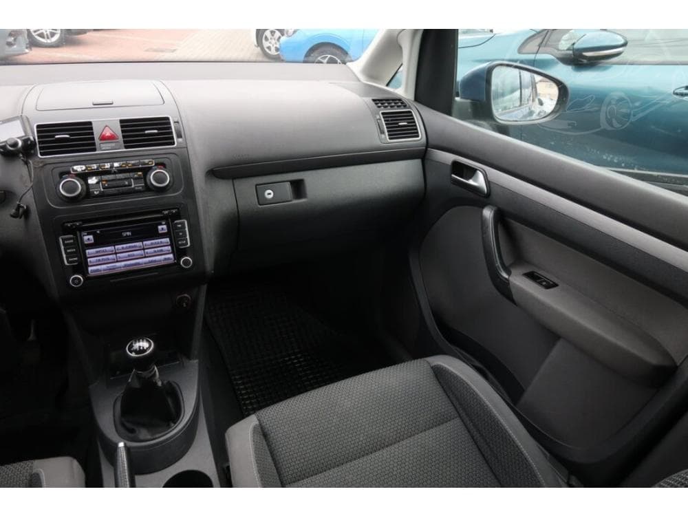 2011 Volkswagen TOURAN - 8