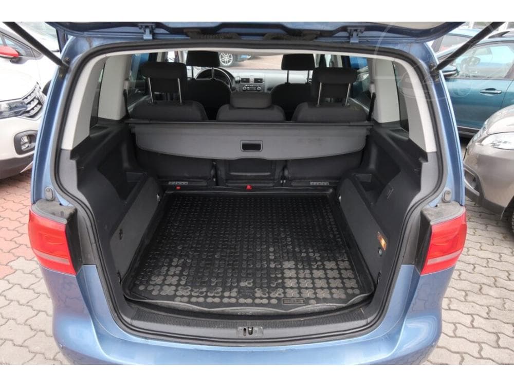2011 Volkswagen TOURAN - 13
