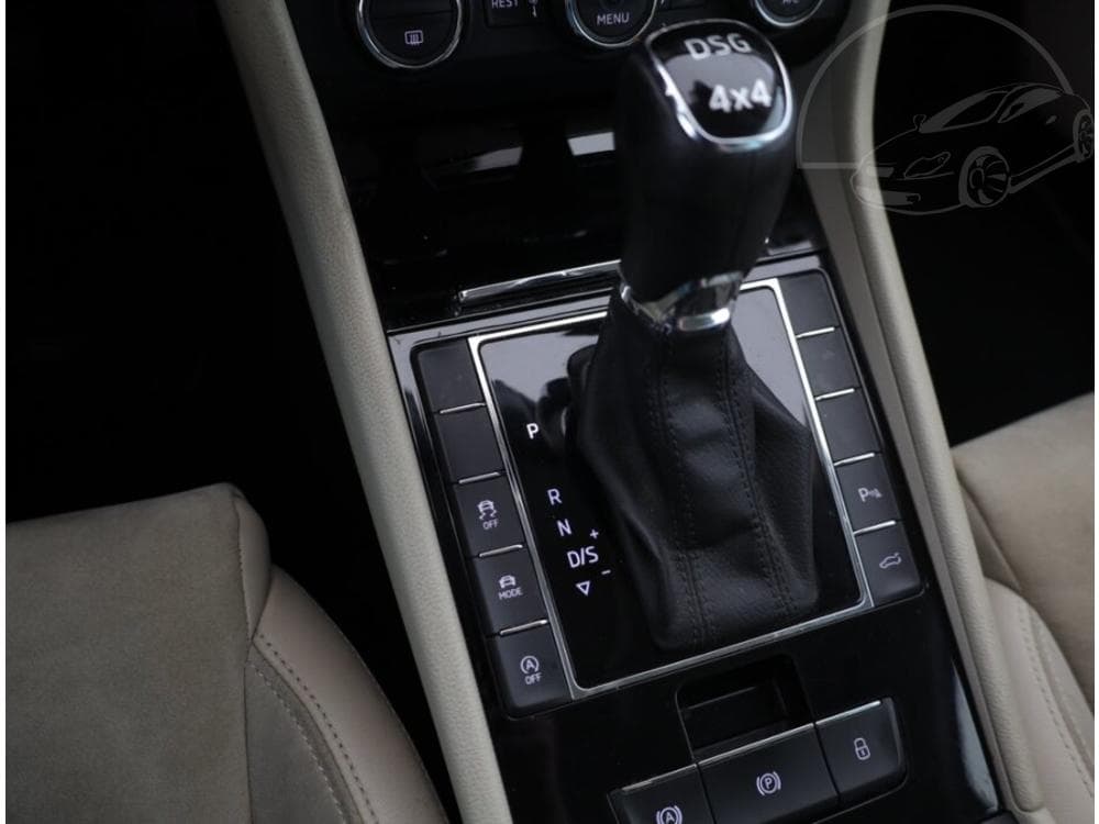 2016 Škoda SUPERB - 15