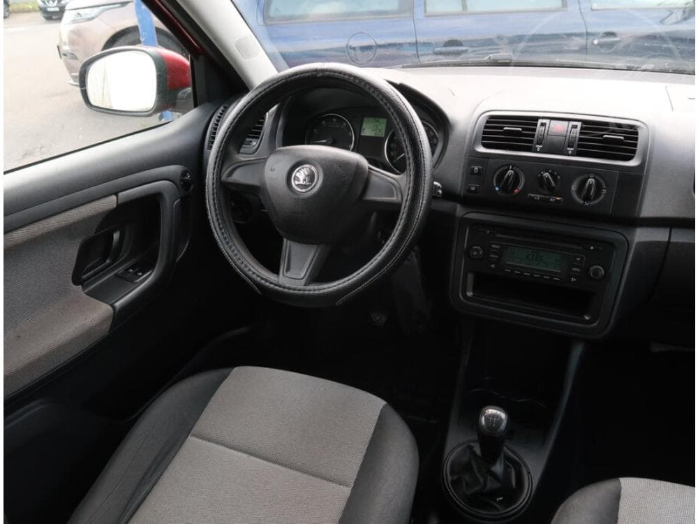 2014 Škoda FABIA - 7