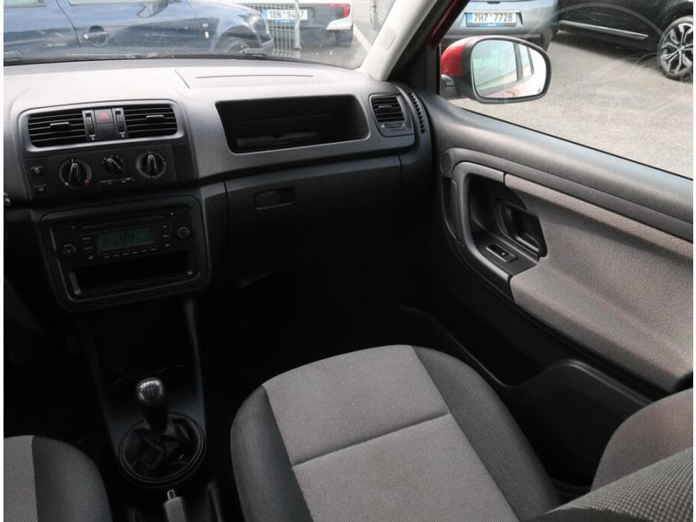 2014 Škoda FABIA - 8