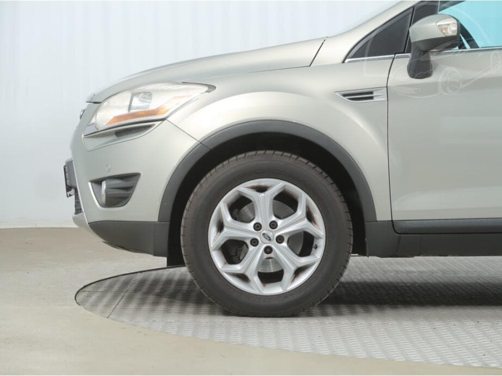2009 Ford KUGA - 14