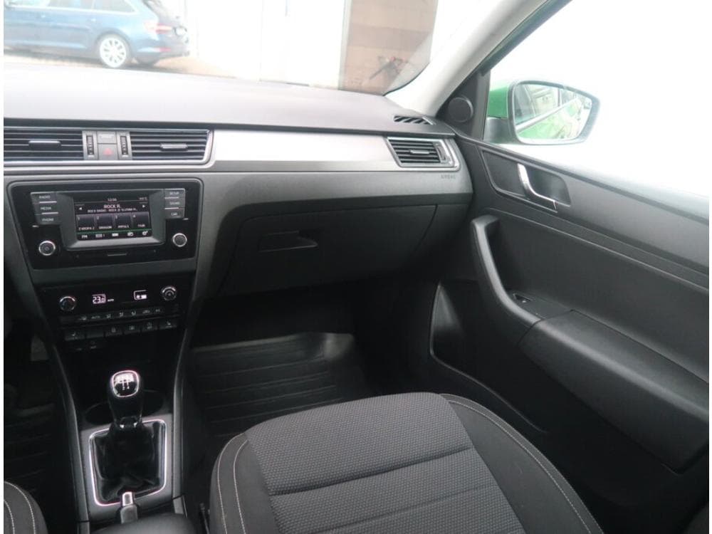 2015 Škoda RAPID - 8