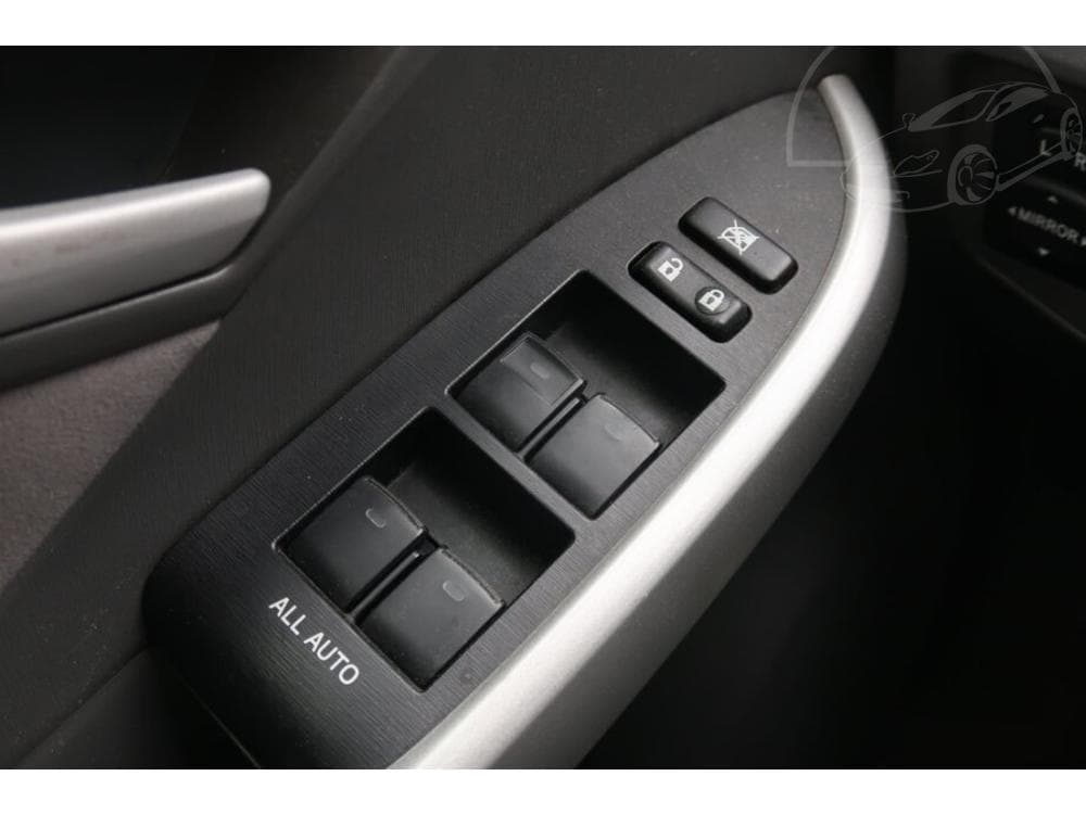 2010 Toyota PRIUS - 15
