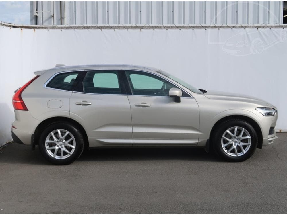 2018 Volvo XC60 - 11
