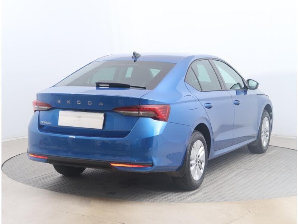 2025 Škoda OCTAVIA - 9
