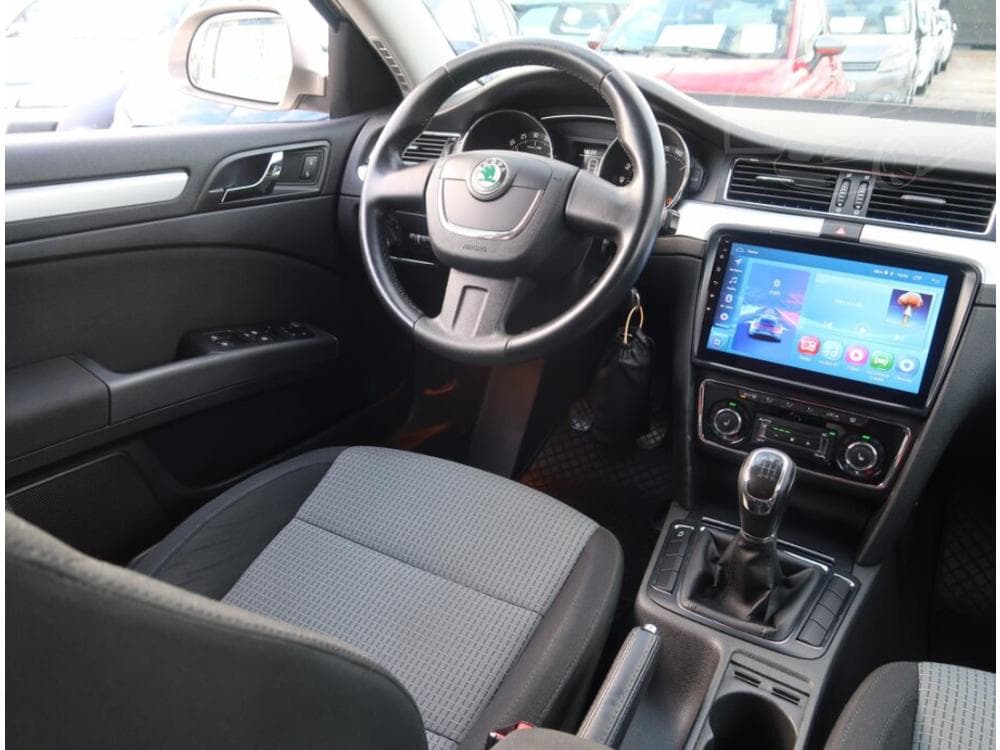 2011 Škoda SUPERB - 7