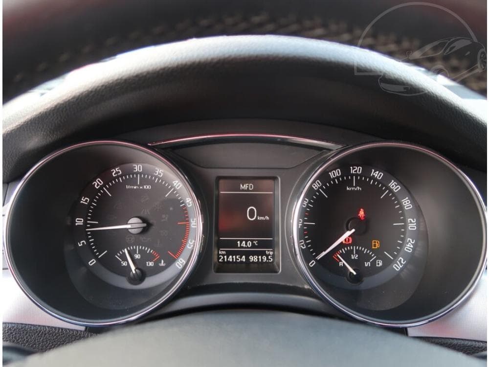 2011 Škoda SUPERB - 11
