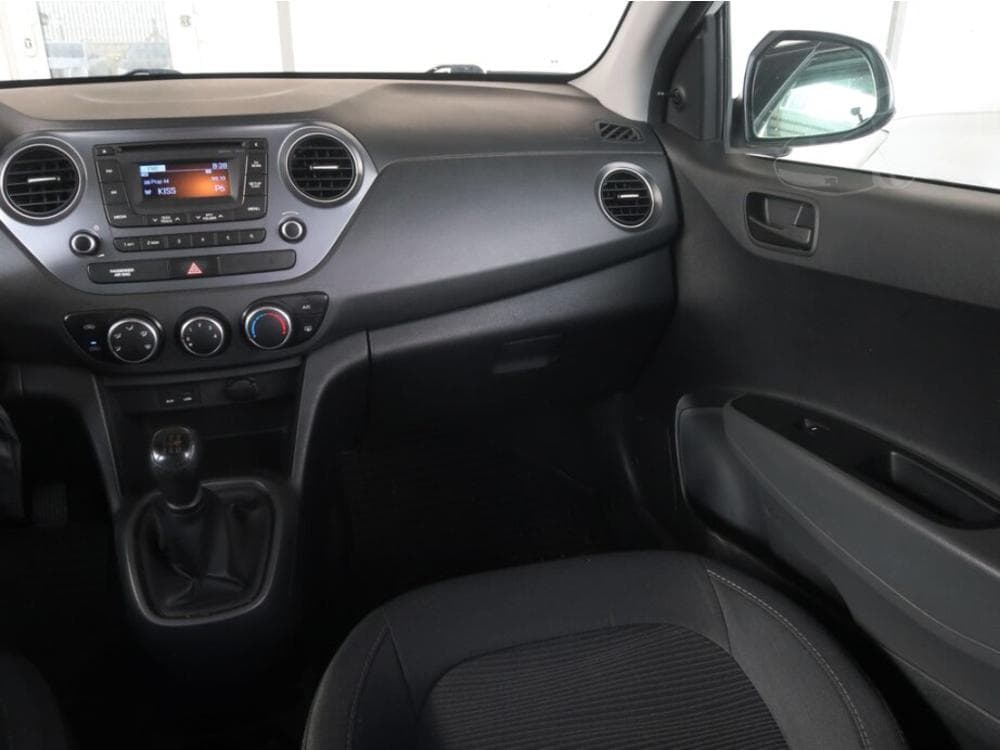 2016 Hyundai i10 - 8