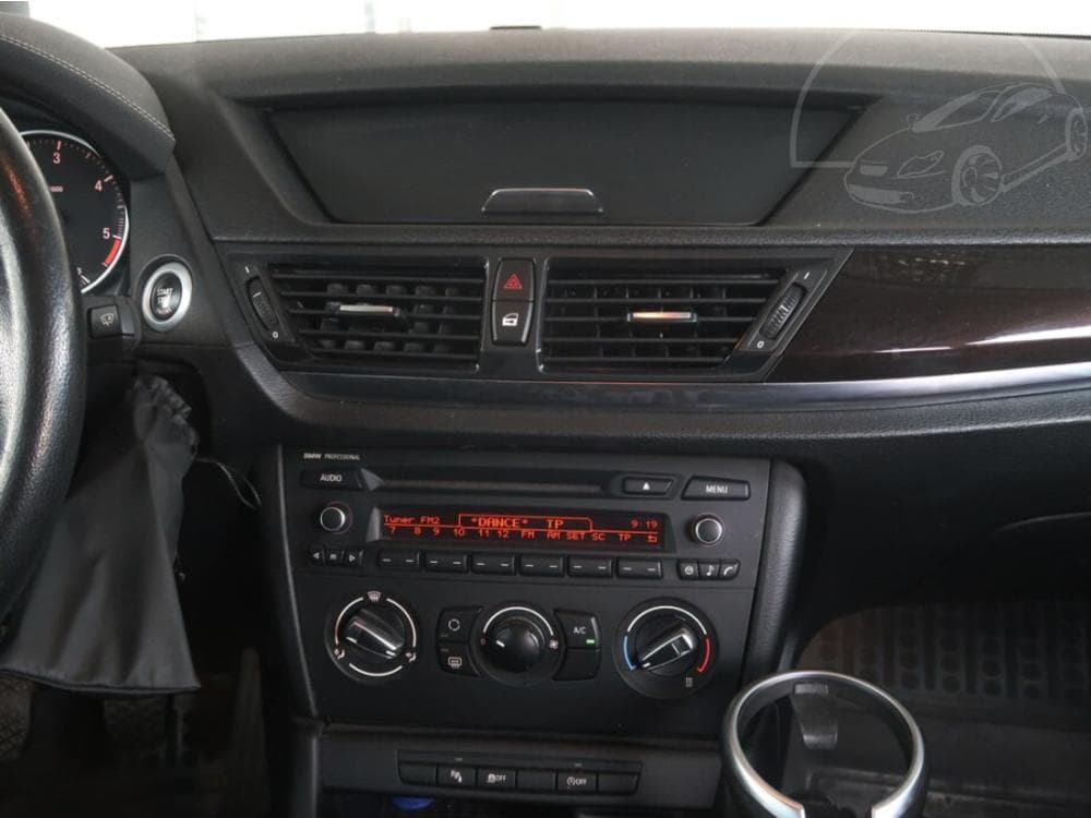 2014 BMW X1 - 12