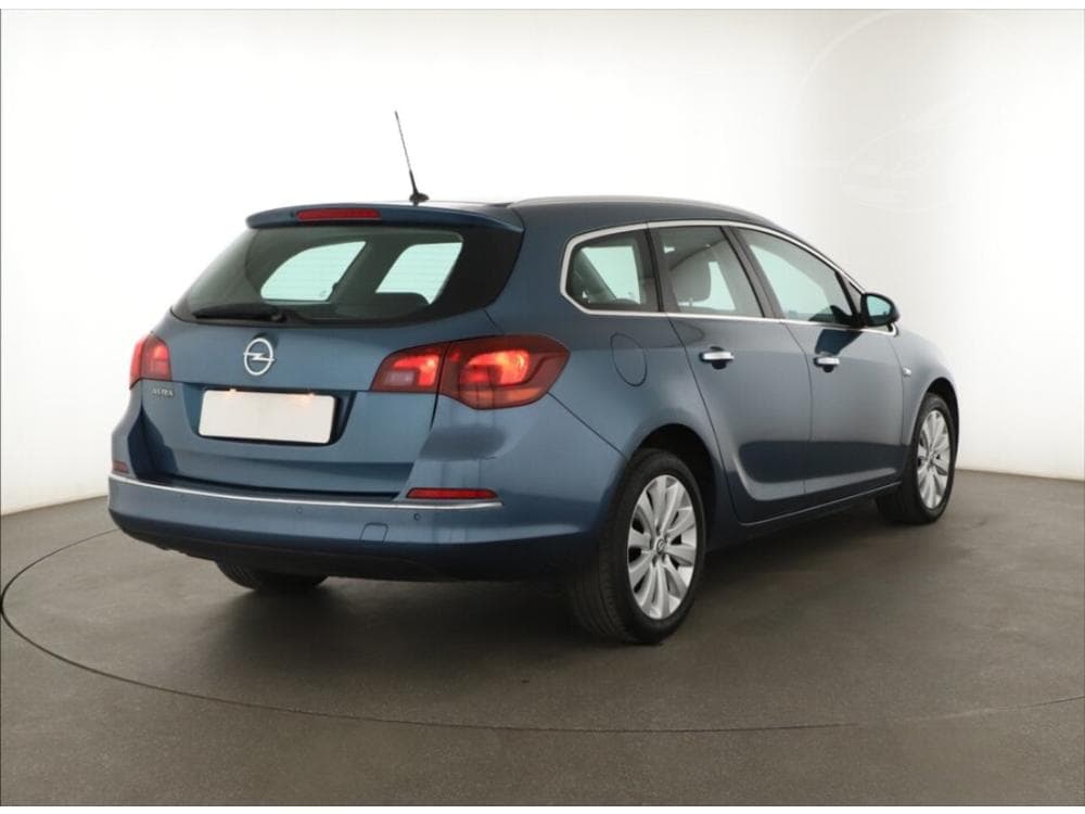2013 Opel ASTRA - 5