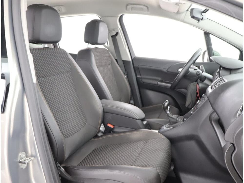 2016 Opel MERIVA - 9
