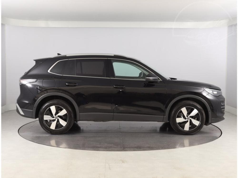 2024 Volkswagen TIGUAN - 16