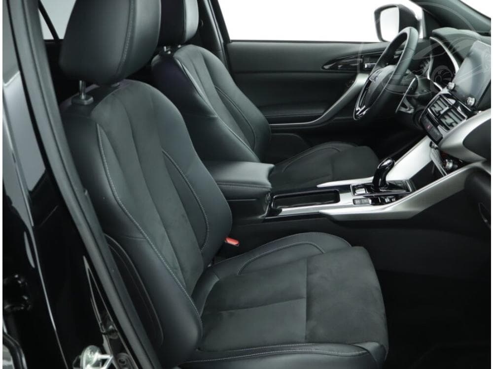 2021 Mitsubishi ECLIPSE - 17