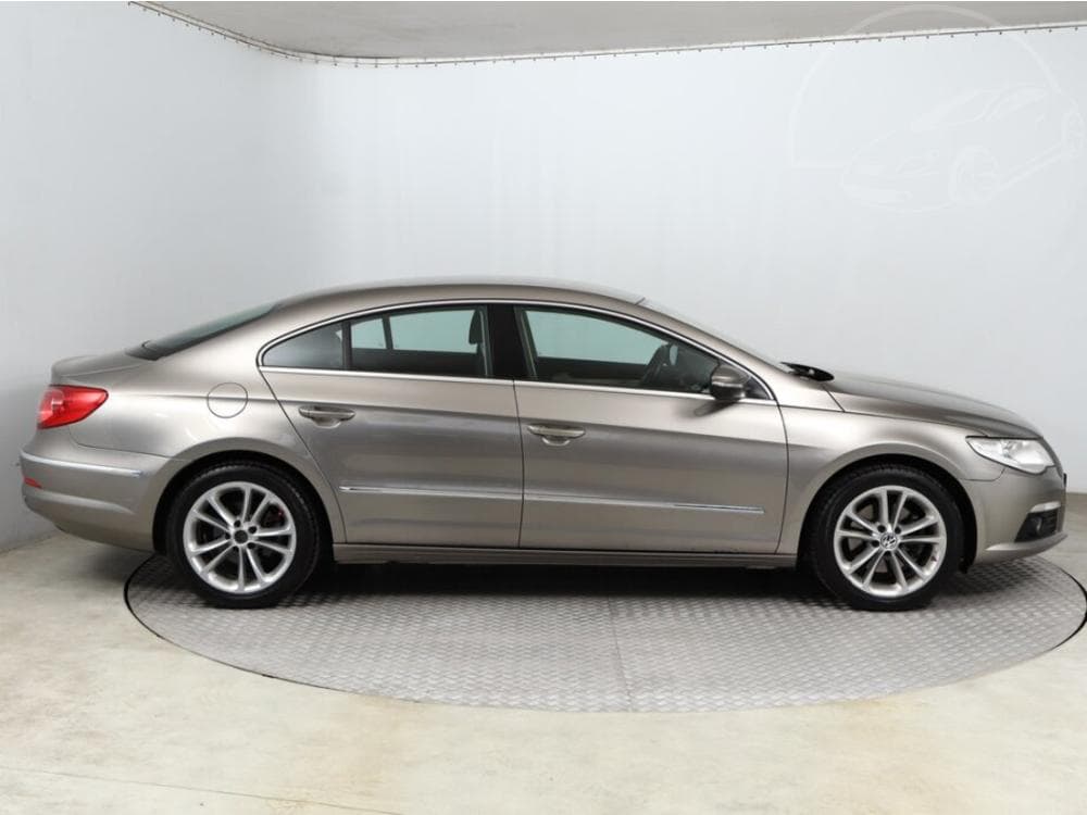 2009 Volkswagen PASSAT - 6