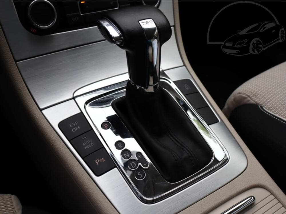 2009 Volkswagen PASSAT - 12