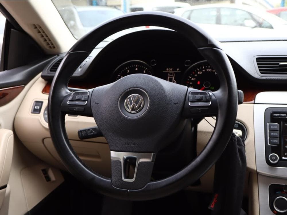 2009 Volkswagen PASSAT - 15