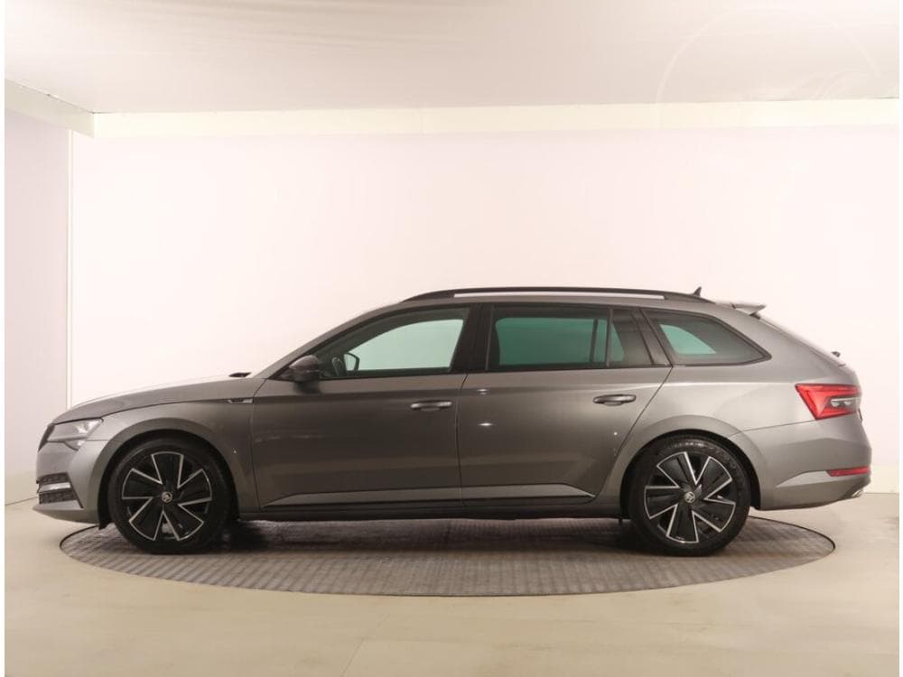 2022 Škoda SUPERB - 5