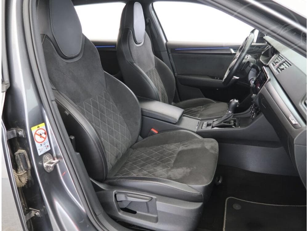 2022 Škoda SUPERB - 17
