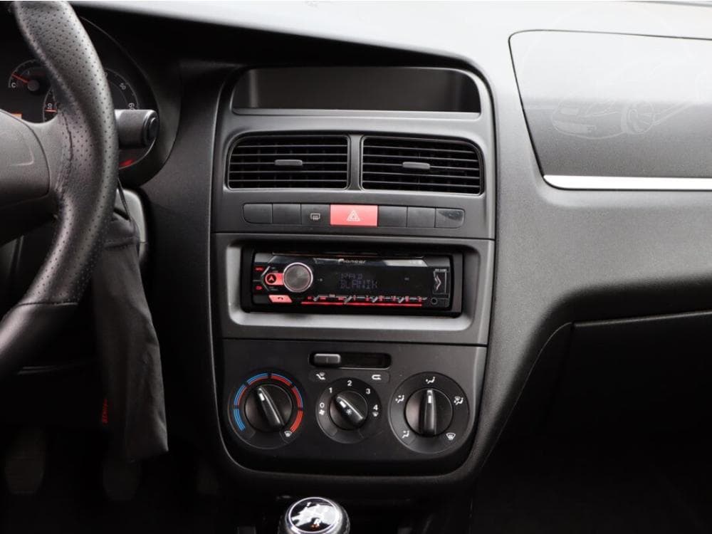 2010 Fiat LINEA - 7