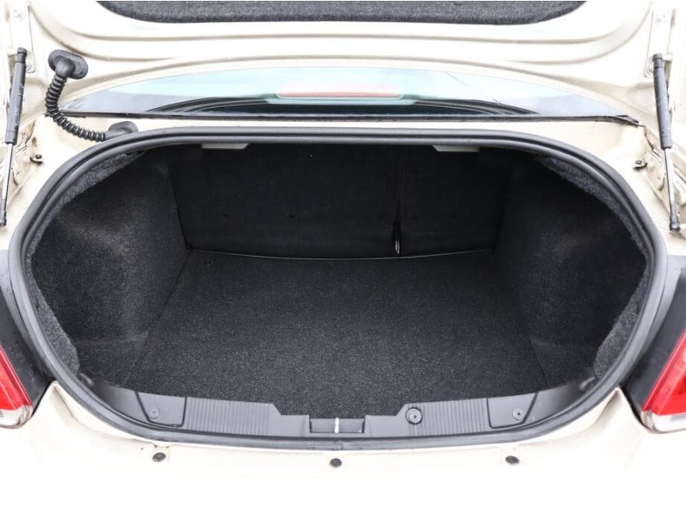2010 Fiat LINEA - 8