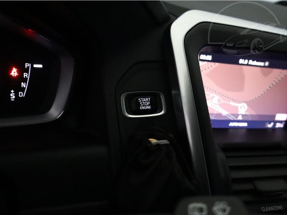 2017 Volvo XC60 - 15