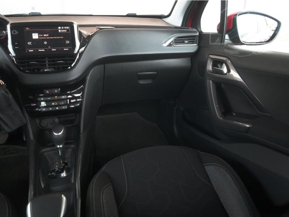 2018 Peugeot 2008 - 5