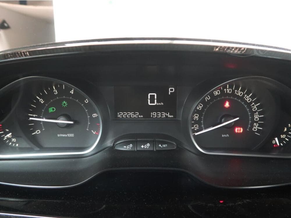2018 Peugeot 2008 - 8