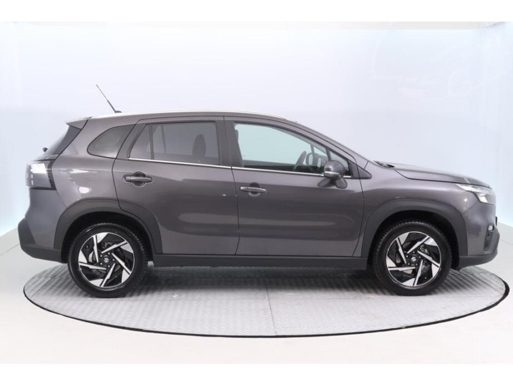 2024 Suzuki S-CROSS - 11