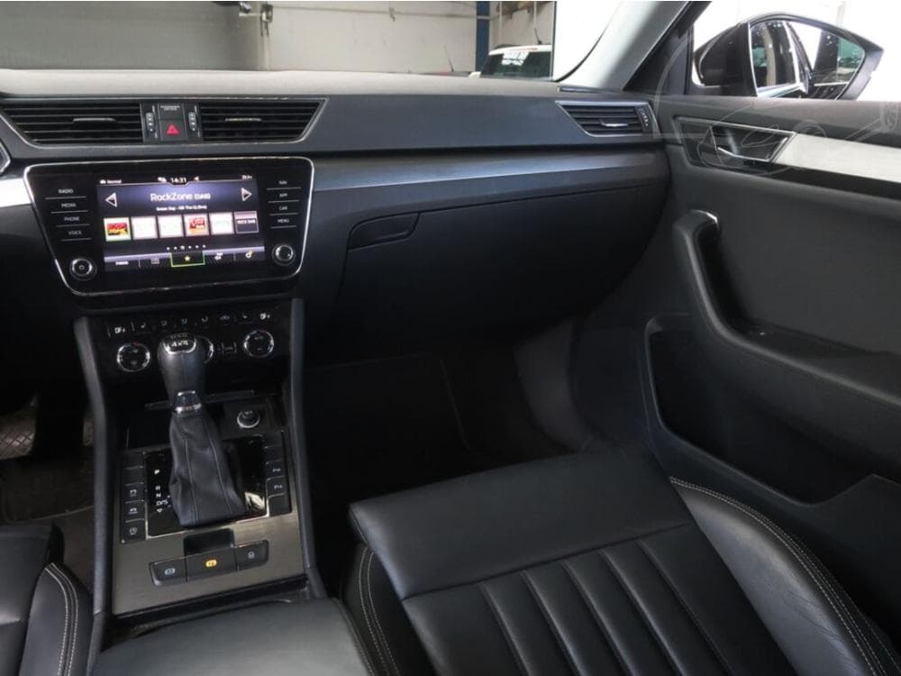 2021 Škoda SUPERB - 13
