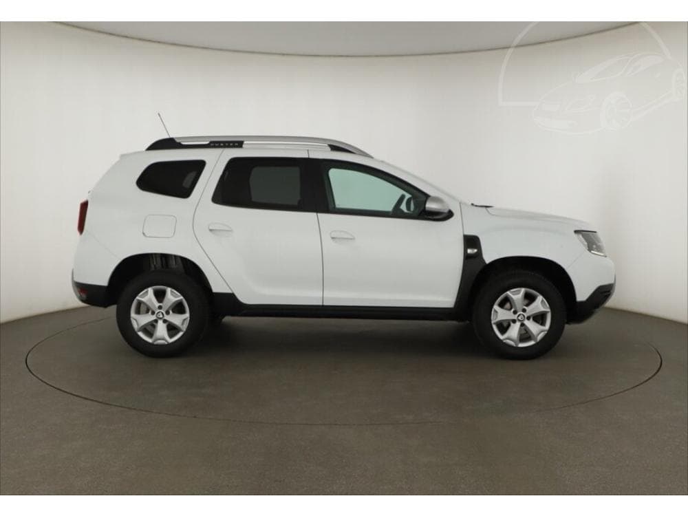 2020 Dacia DUSTER - 11