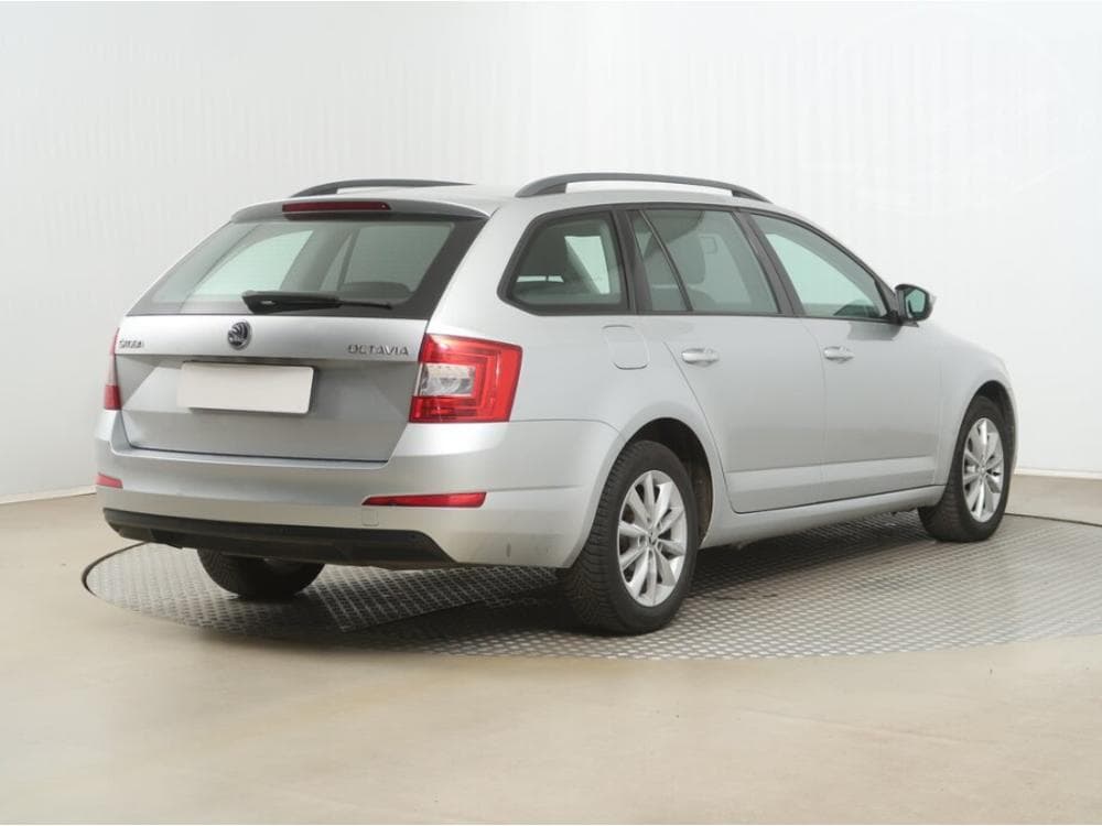2015 Škoda OCTAVIA - 2
