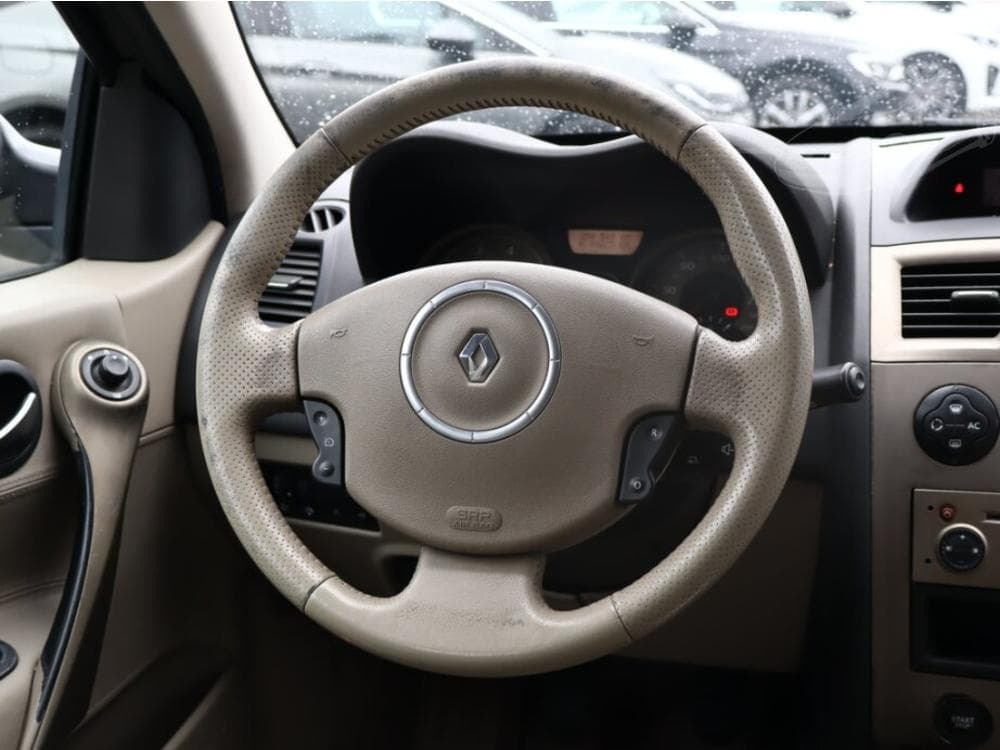 2006 Renault MEGANE - 12