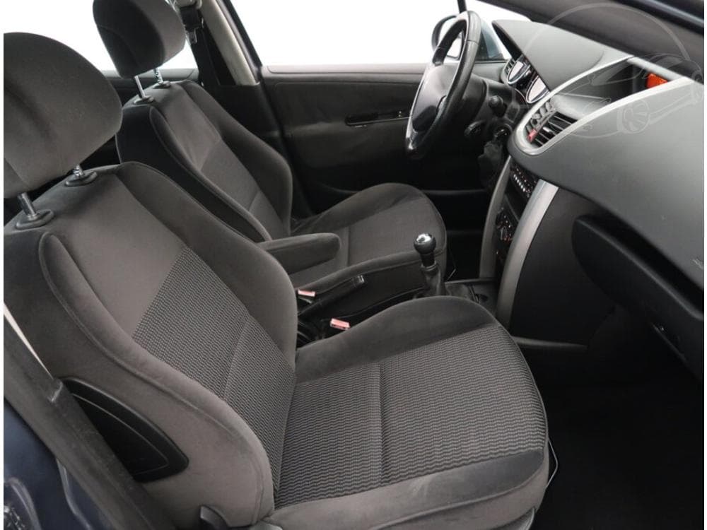 2007 Peugeot 207 - 8