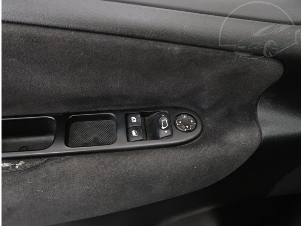 2007 Peugeot 207 - 14