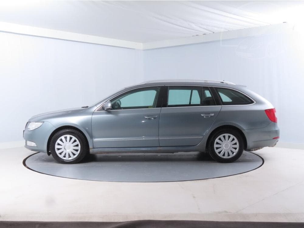 2010 Škoda SUPERB - 3