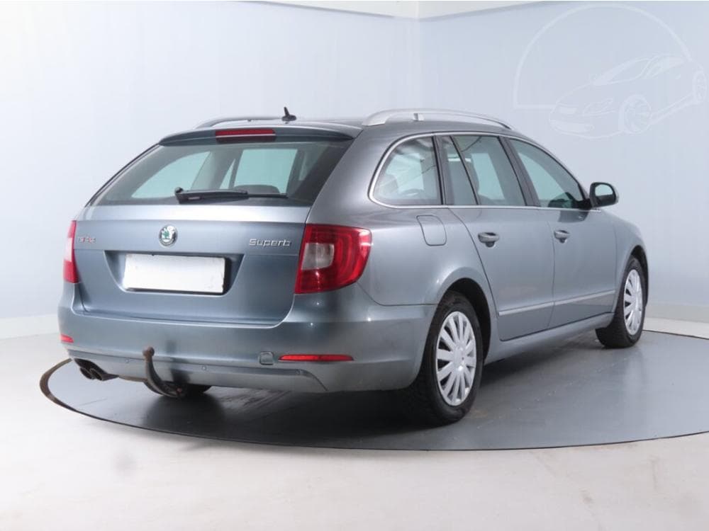 2010 Škoda SUPERB - 5